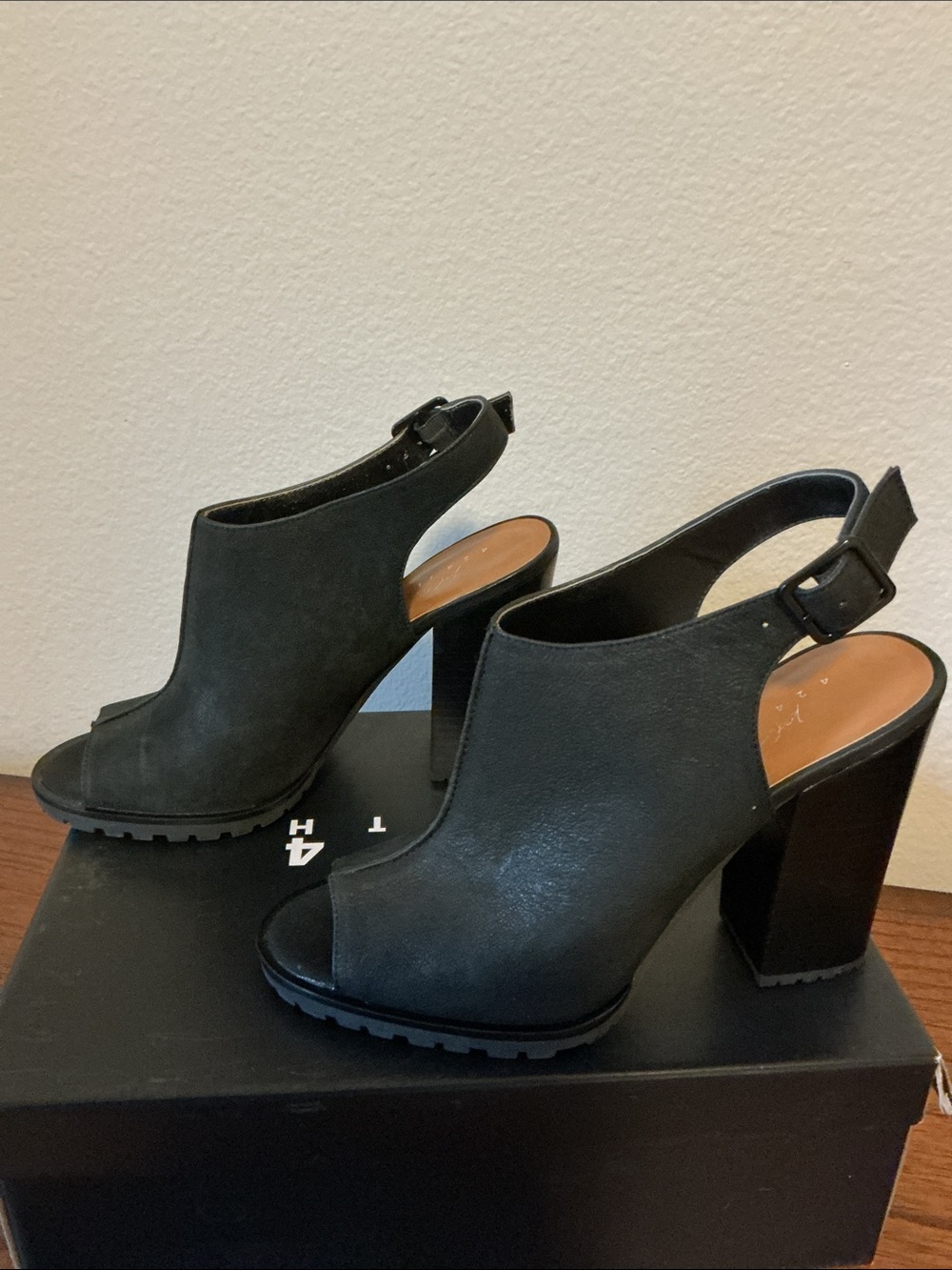 Black Women's Lord & Taylor 424 Fifth Peep-Toe High Heels